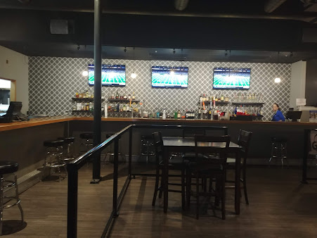 Photo 15Th Street Grill - 10