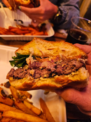 Photo 77 Burger - 15