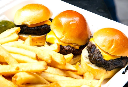 Photo 77 Burger - 28