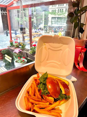 Photo 77 Burger - 29