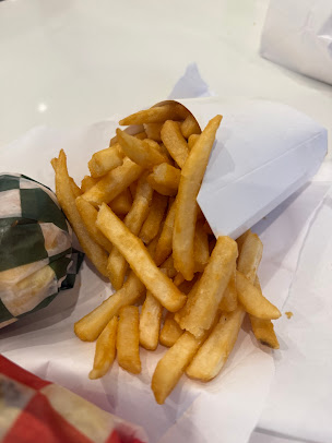 Photo 7Th Street Burger Financial District - 12