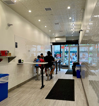 Photo 7Th Street Burger Financial District - 29
