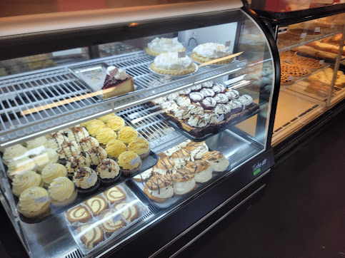 Photo 8 Sisters Bakery Cafe - 15