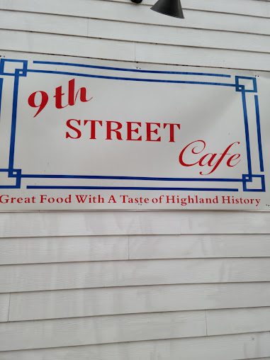 Photo 9Th Street Cafe - 18