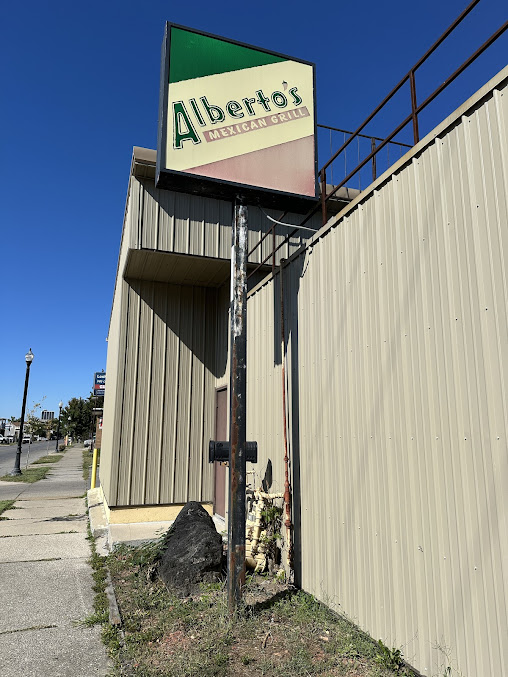 Photo Alberto's Mexican Grill - 9