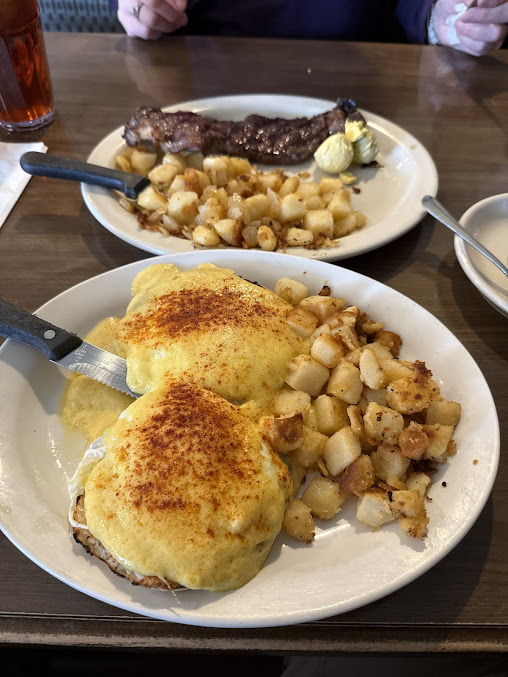 Photo Alton's Restaurant - Cheektowaga - 18