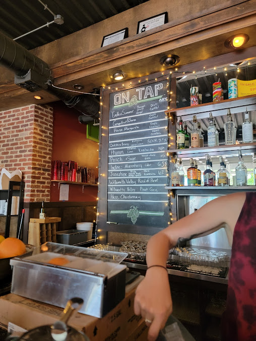Photo Ankeny Tap Table - 32