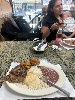 Photo Antojos Colombianos Restaurant Bakery - 24