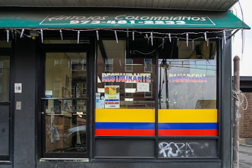 Photo Antojos Colombianos Restaurant Bakery - 26