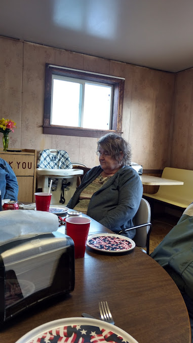 Photo Arenas Pizza Muskegon Wolflake - 8