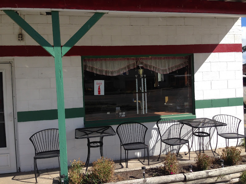 Arenas Pizza Muskegon Wolflake