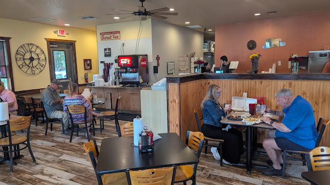 Photo Artman Country Smokehouse - 15