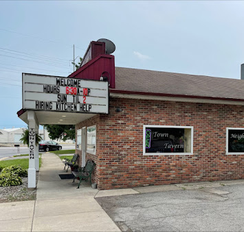 Photo Auburns Town Tavern - 22