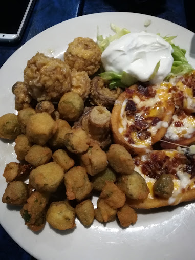 Photo Aversboro Restaurant & Sports Bar - 10