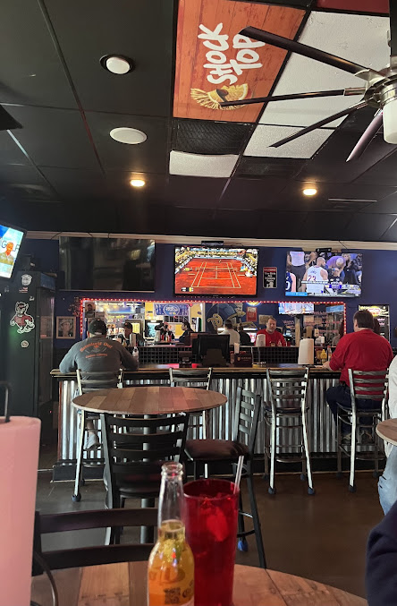 Photo Aversboro Restaurant & Sports Bar - 21