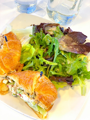 Photo Awake Breakfast Lunch Addison - 16