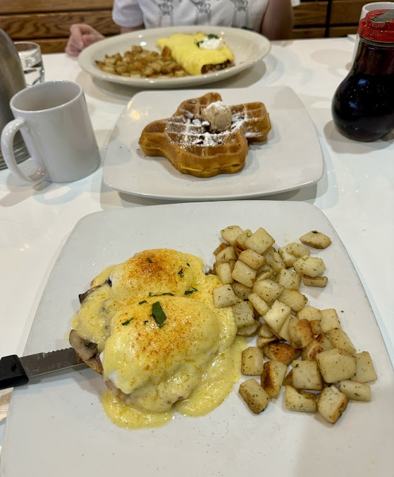 Photo Awake Breakfast Lunch Addison - 18
