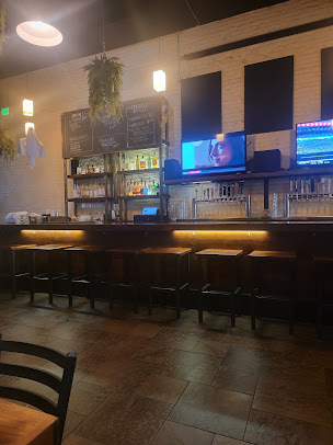 Photo B Street Public House - 19