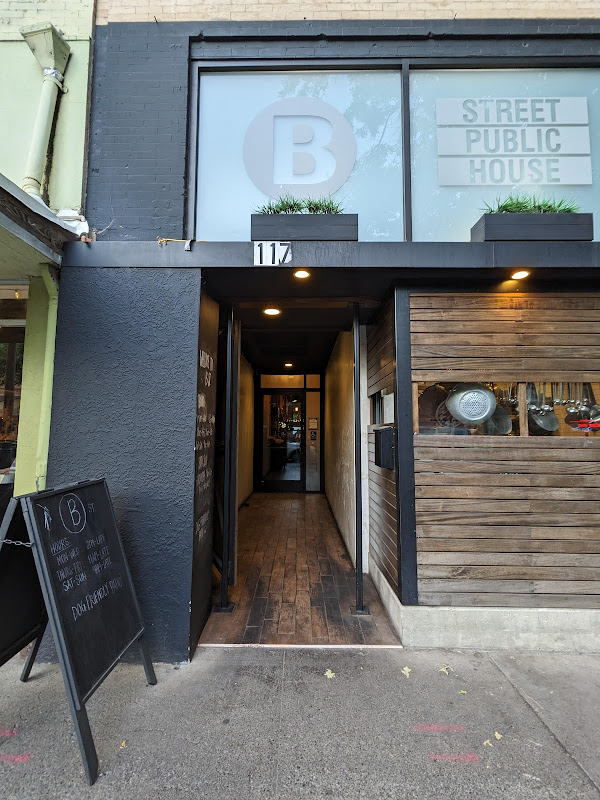 B Street Public House