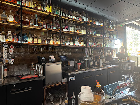 Photo Backdraft Bar Grill - 10