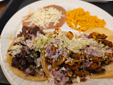 Photo Backyard Taco Chandler - 16