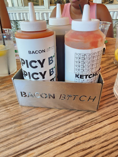Photo Bacon Bitch - 21