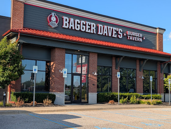 Photo Bagger Daves Burger Tavern Birch Run - 9
