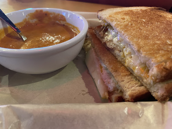 Photo Bagger Daves Burger Tavern Birch Run - 15
