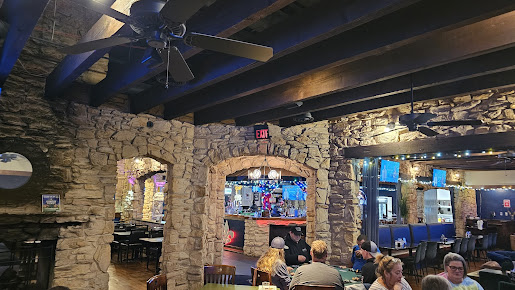 Photo Ballers Bar And Grill - 13