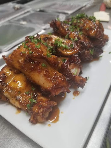 Photo Banded Rooster Bar Grill - 11