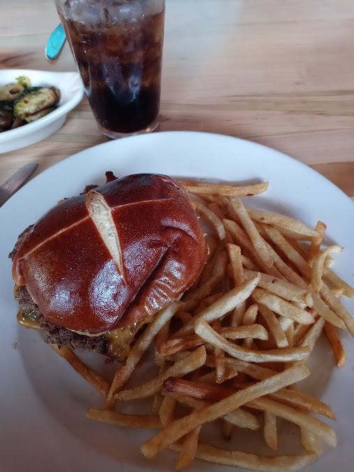 Photo Banded Rooster Bar Grill - 14