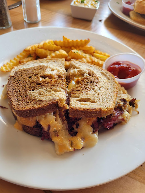 Photo Banded Rooster Bar Grill - 17