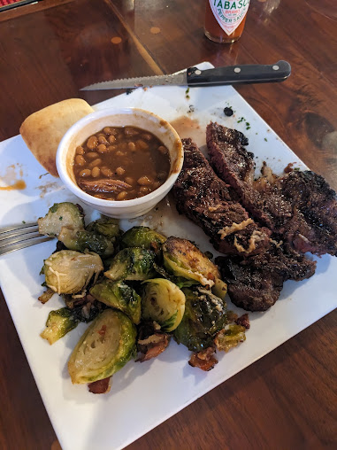 Photo Banded Rooster Bar Grill - 29