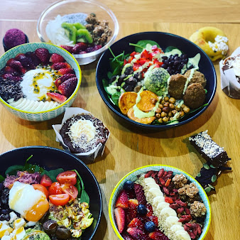 Photo Bare Naked Bowls - 29