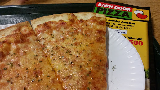 Photo Barn Door Pizza - 7