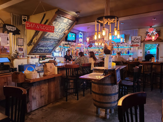 Photo Barnhouse Grill Pub Wiscasset - 18