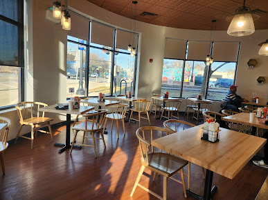 Photo Basu Coffee Bar & Vietnamese Eatery - 12