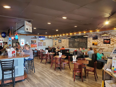 Photo Bay Breeze Cafe - 15