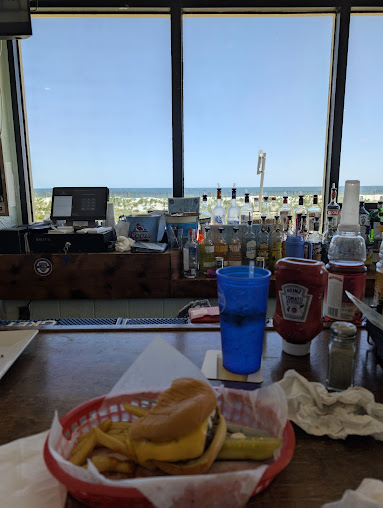Photo Beach Front Grille - 16