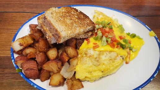 Photo Beach Mountain Diner Waynesville - 11