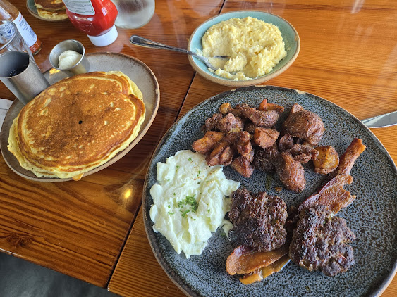 Photo Bearcat Cafe Uptown - 12