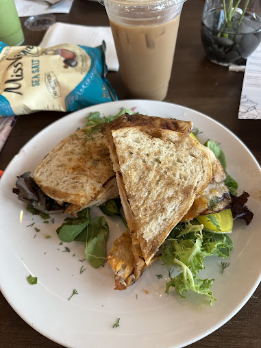 Photo Beat The Daily Grind Cafe - 7