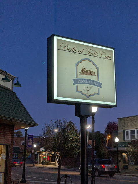 Photo Bedford Falls Cafe - 11