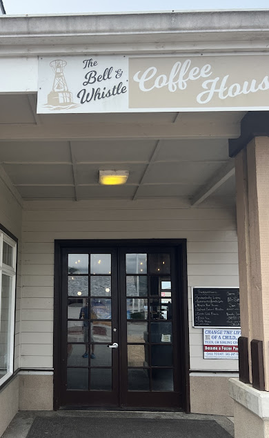 Photo Bell Whistle Coffee House - 17