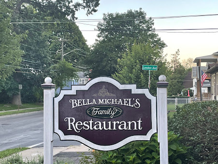 Photo Bella Michael's Restaurant - 7