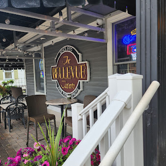 Photo Bellevue Tavern - 28