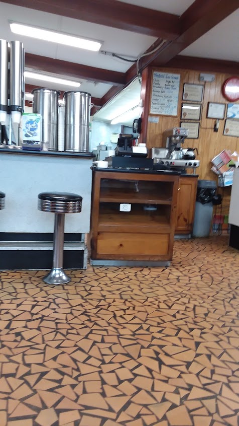 Photo Bells Drive In Restaurant - 15