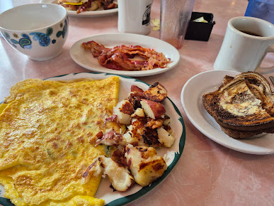 Photo Betsys Diner - 27