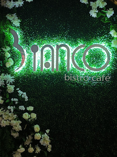 Photo Bianco Bistro Cafe - 9