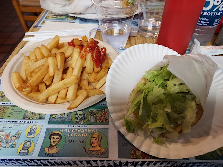 Photo Bills Gyro Souvlaki - 12